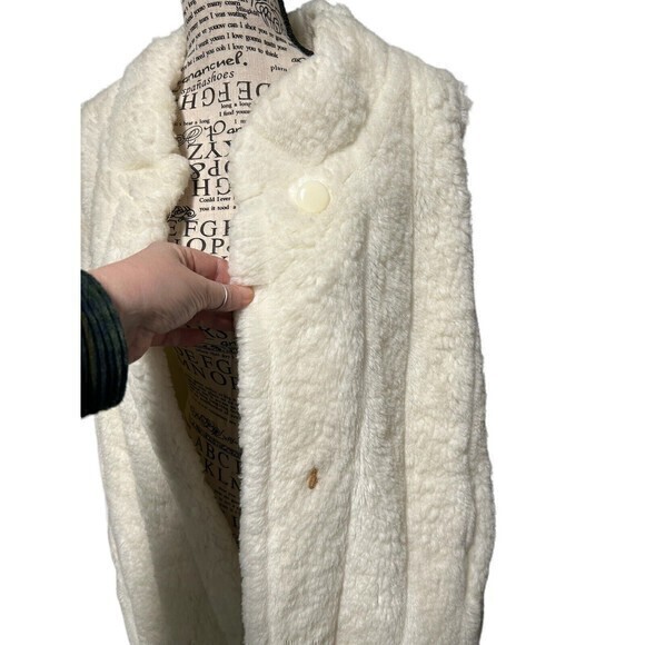Vintage Monterey Fashions White‎ Best  Faux Fur Single Hook & Eye Ptp 23… - Picture 2 of 9
